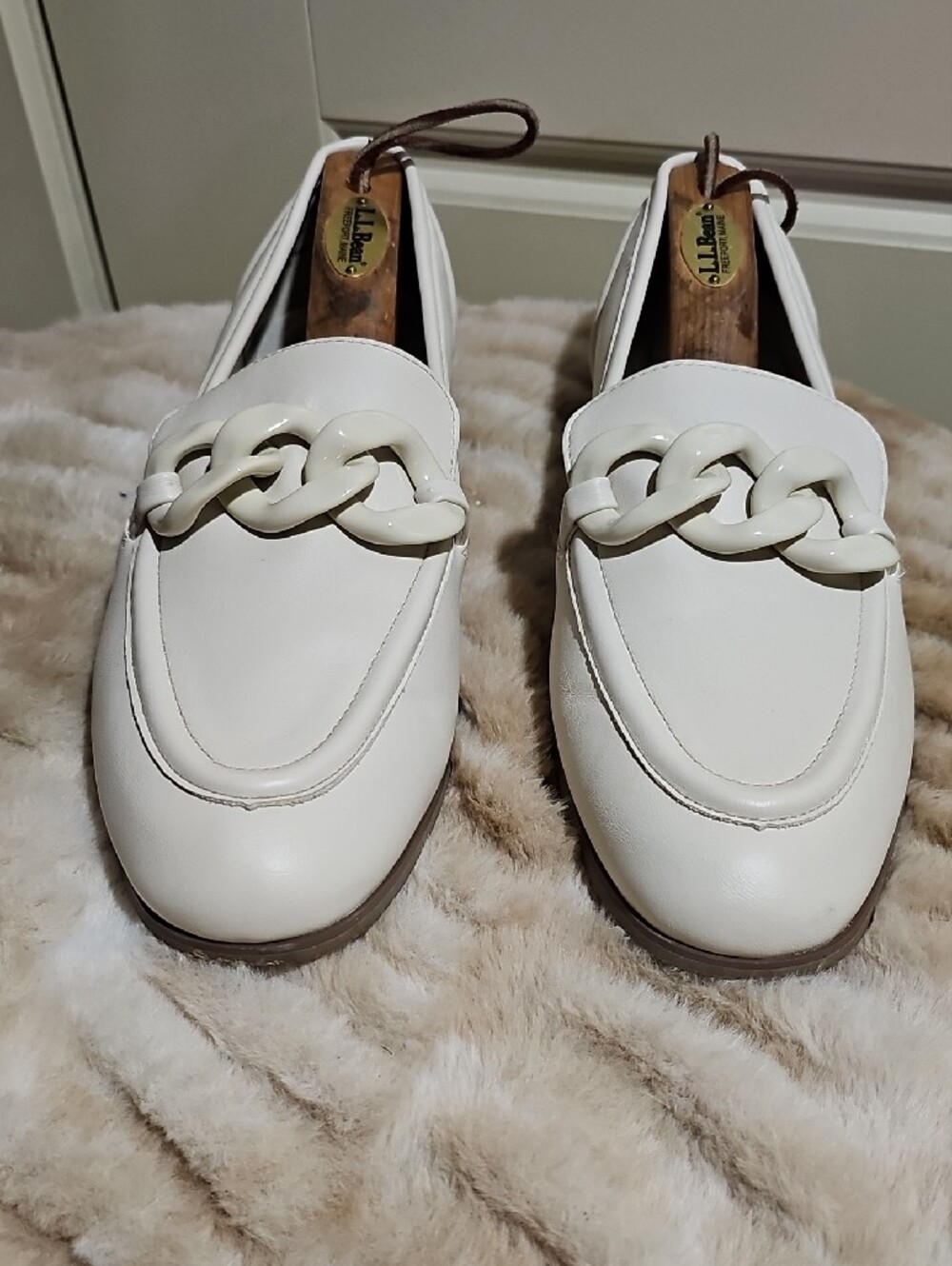 Anne Klein Women's White Chain-Link Loafers Size 10M - Picture 3 of 9